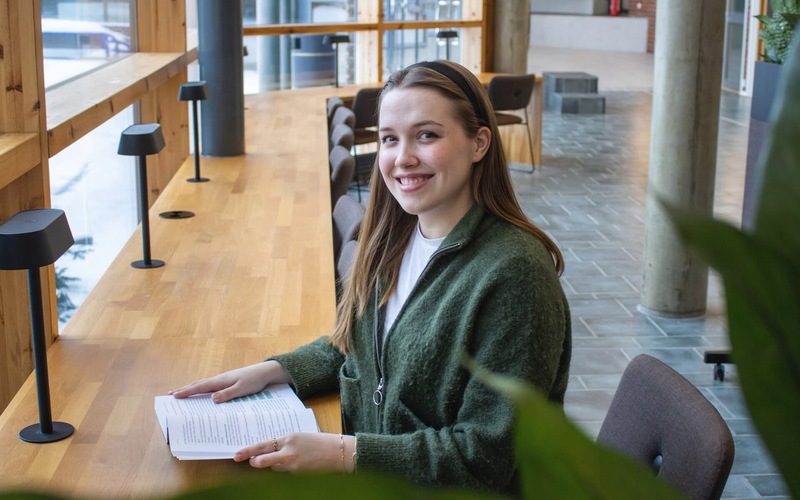 Velkommen til vår nye internship Nora Maxhari Klokkervold